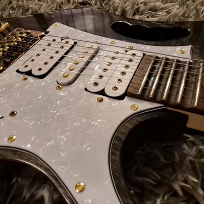 Customer-built JE-style guitar kit with gold hardware and HSS pickup configuration — a completed DIY guitar kit build from Guitar Kit World